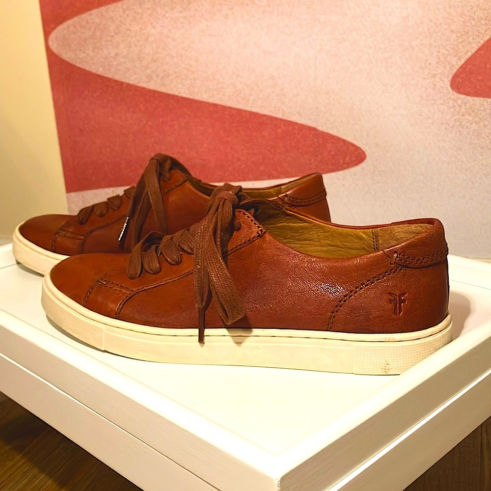 FRYE 🔥 Brown Ivy Low Laced Sneakers!!!